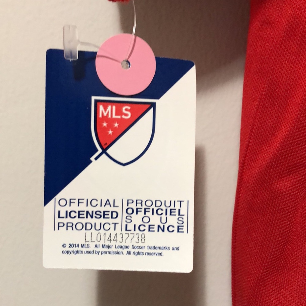 COPY - NWT, TORONTO FC MLS SOCCER SHIRT, SIZE M. - Picture 5 of 5